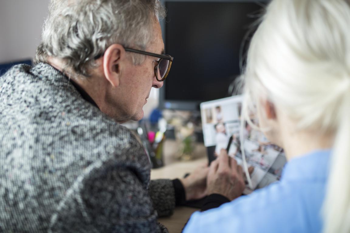 A Replica Credit Card And Driving Licence Can Help Someone Living With Dementia by The Card Project UK